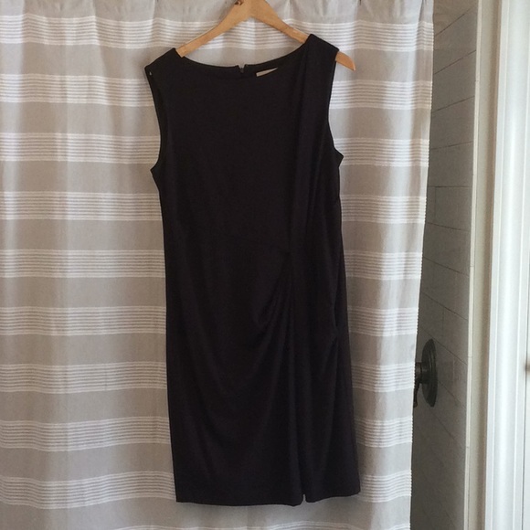 Plum Ruched dress - Picture 4 of 6